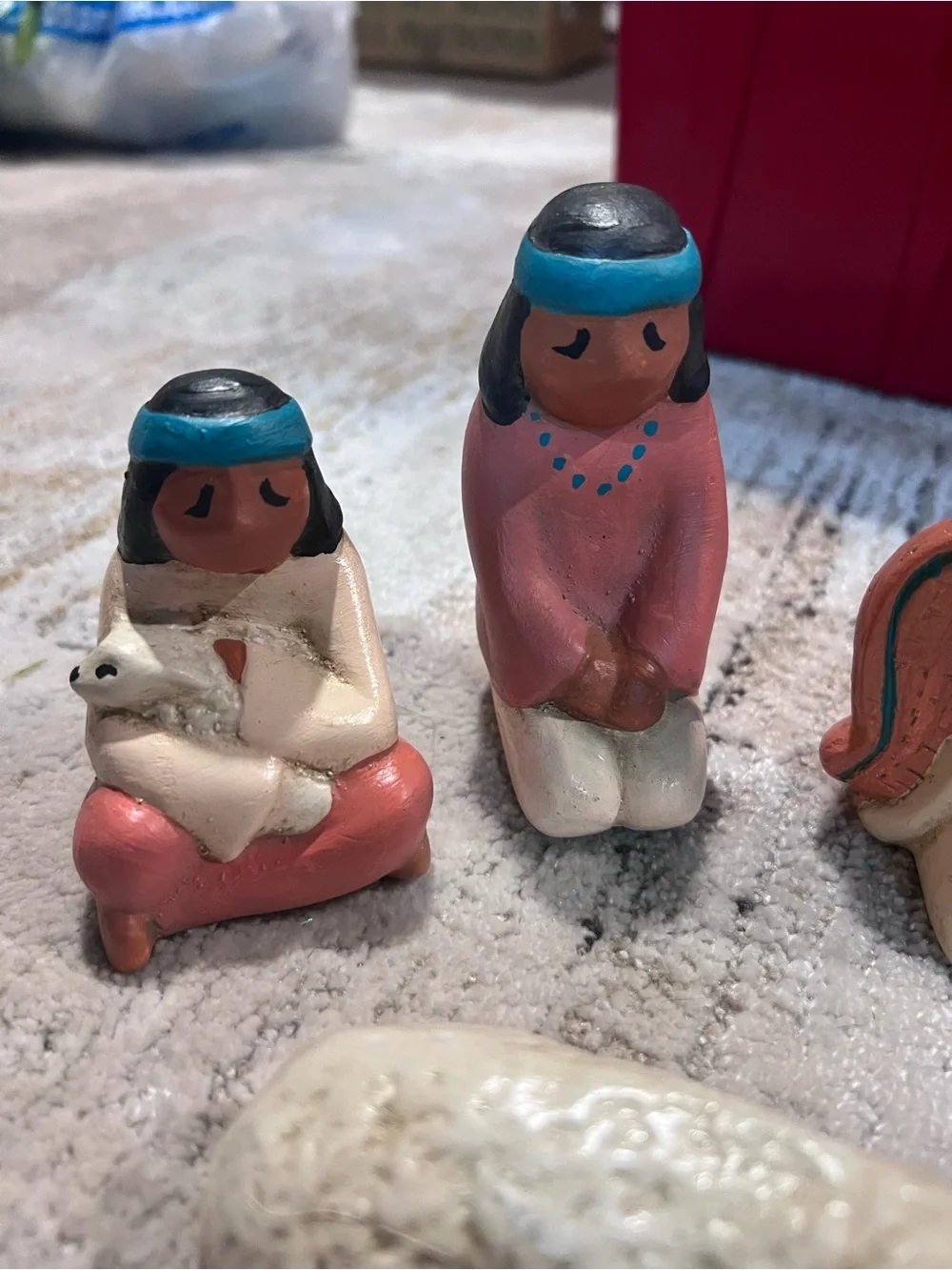 Pueblo Southwestern hand-painted nativity set made of plaster z99